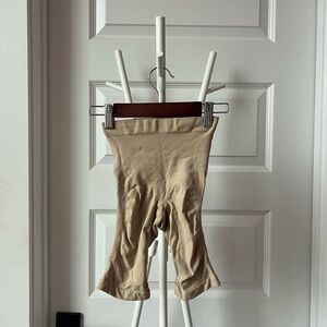 Skims Shapewear shorts